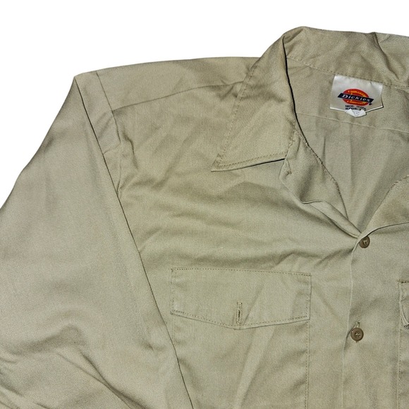 Men Button Down Work Shirt Long Sleeve Tan Uniform 17-17.5‎ 34/35 Utility Dickie - Picture 2 of 6